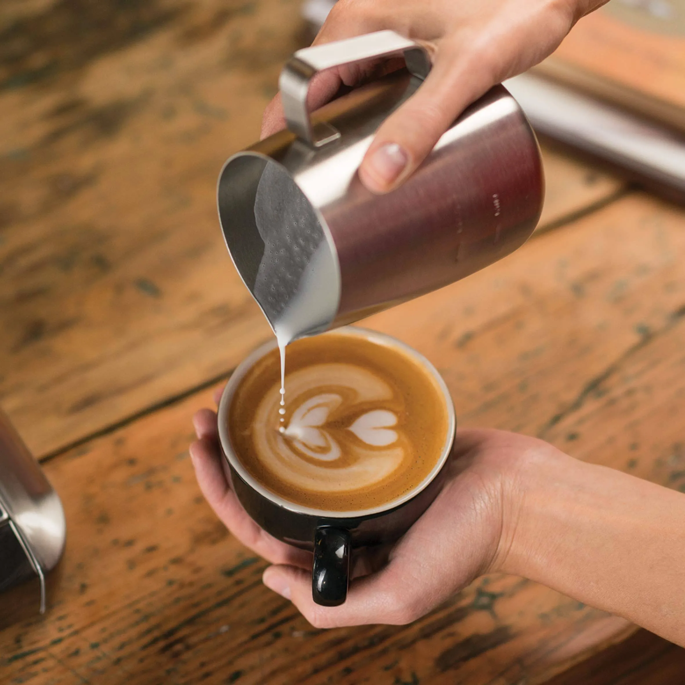 Express Espresso Machine, Brushed Stainless Steel, Coffee machine with cappuccinatore – 15 bar – stainless steel - Image 3