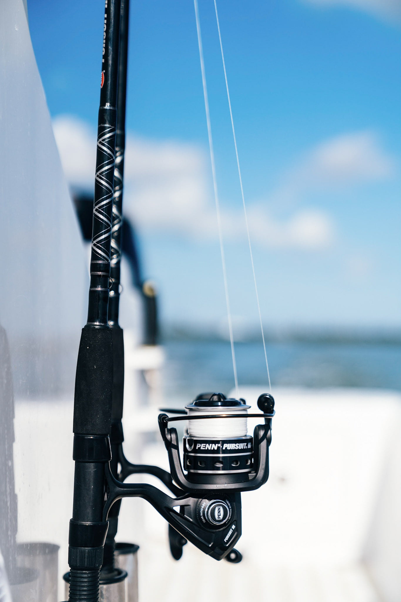 PENN 7' Pursuit III 1-Piece Fishing Rod and Reel (Size 4000) Spinning Combo - Image 2